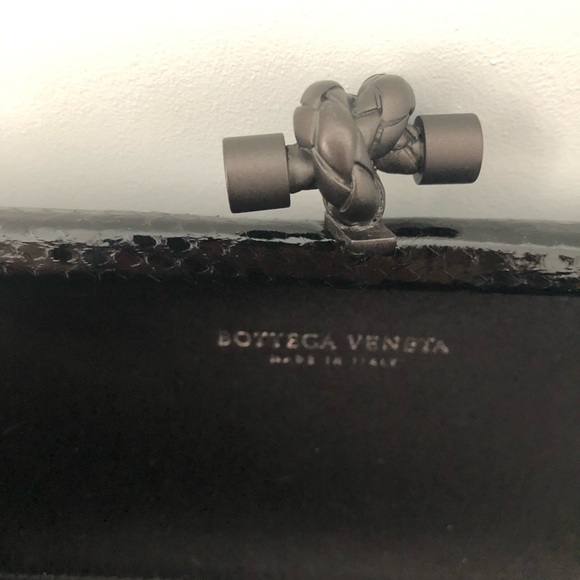 BOTTEGA VENETA BOX KNOT CLUTCH ❣️❣️ - Picture 3 of 7